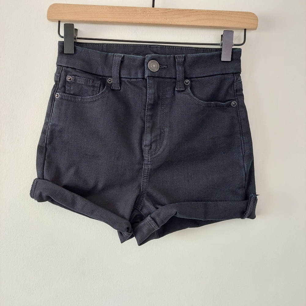 American Eagle Hi-Rise Shortie Black Raw Hem Shorts, 00